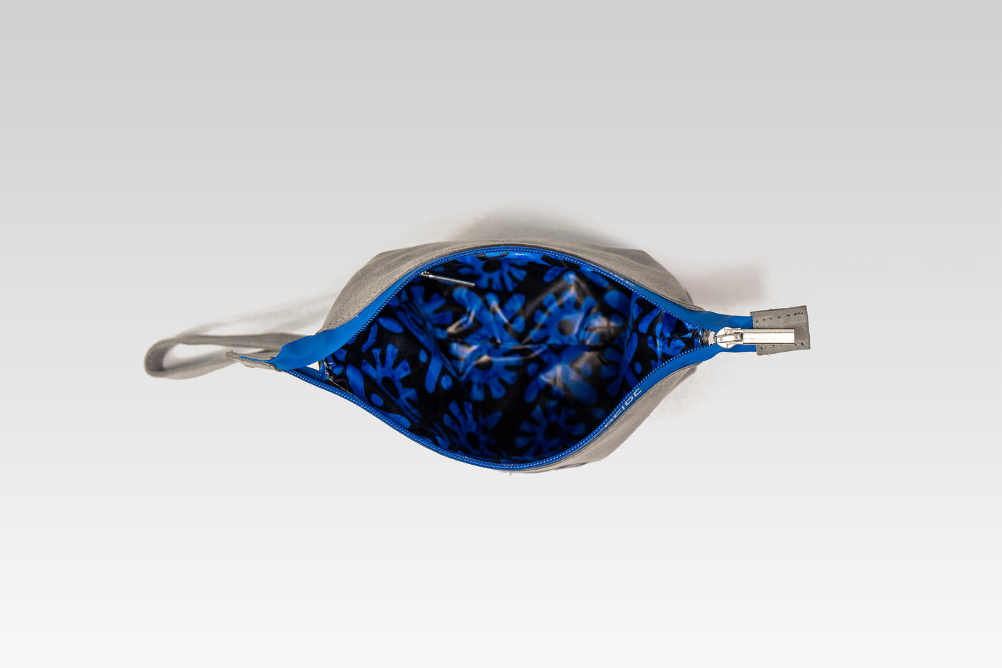 Idro Pouch Small with Strap